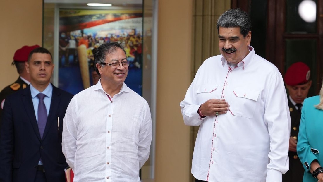 Petro viajará este jueves a Venezuela para reunirse con Maduro