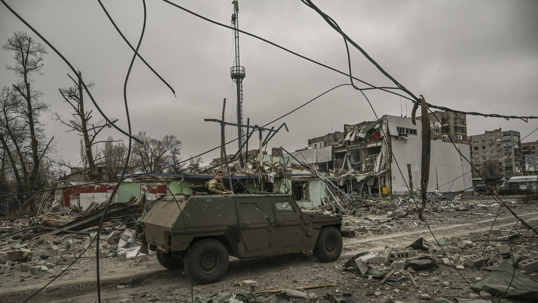 Un vehículo blindado suizo apareсe en Ucrania sin explicación clara de cómo llegó al frente