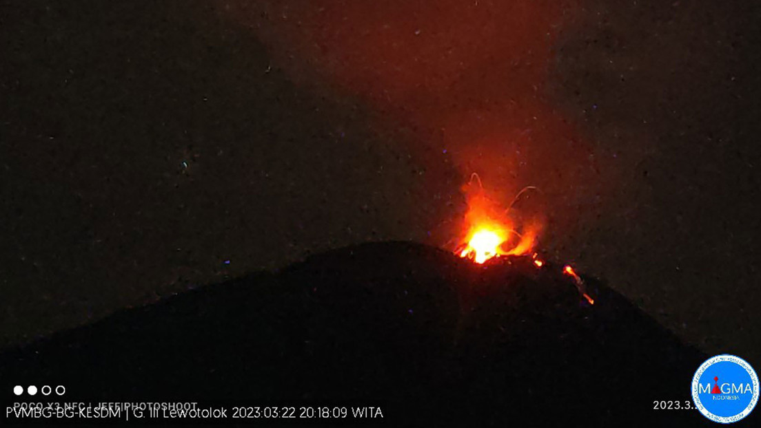 VIDEO: Entra en erupción el volcán Lewotolo en Indonesia