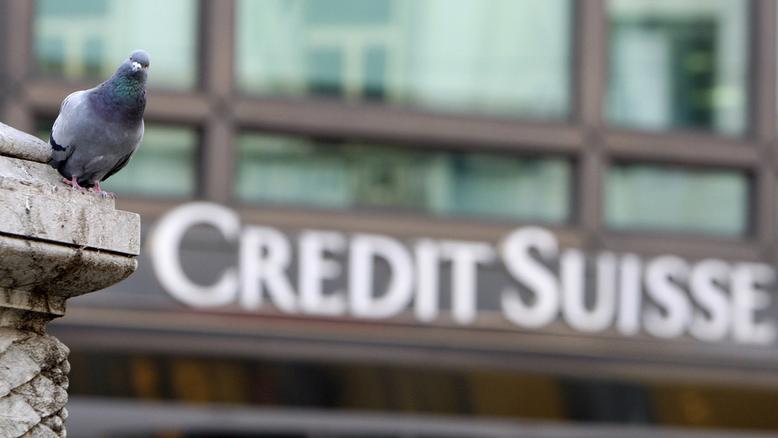 Suiza podría investigar la adquisición de Credit Suisse por UBS