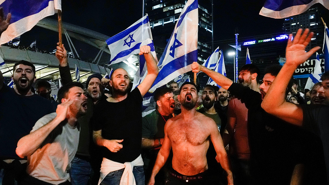 "Frenar la locura": Israel se sume en huelgas masivas contra la reforma judicial de Netanyahu