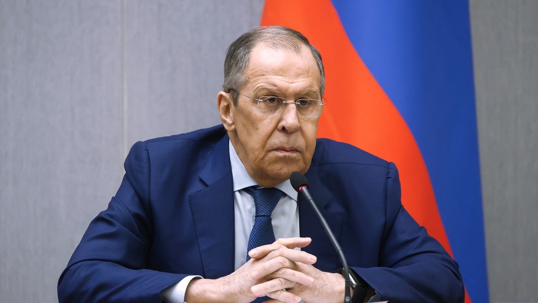 Lavrov: Trataremos cualquier acción hostil "con dureza y con todos los medios disponibles"