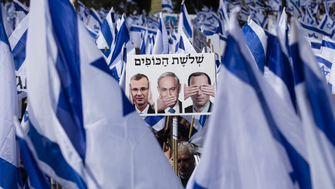 Netanyahu aplaza la adopción de la reforma judicial en Israel bajo la presión de las protestas