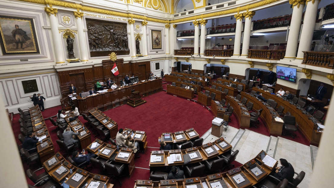 Parlamentario fujimorista dice que adelanto de elecciones en Perú no se votará en esta legislatura