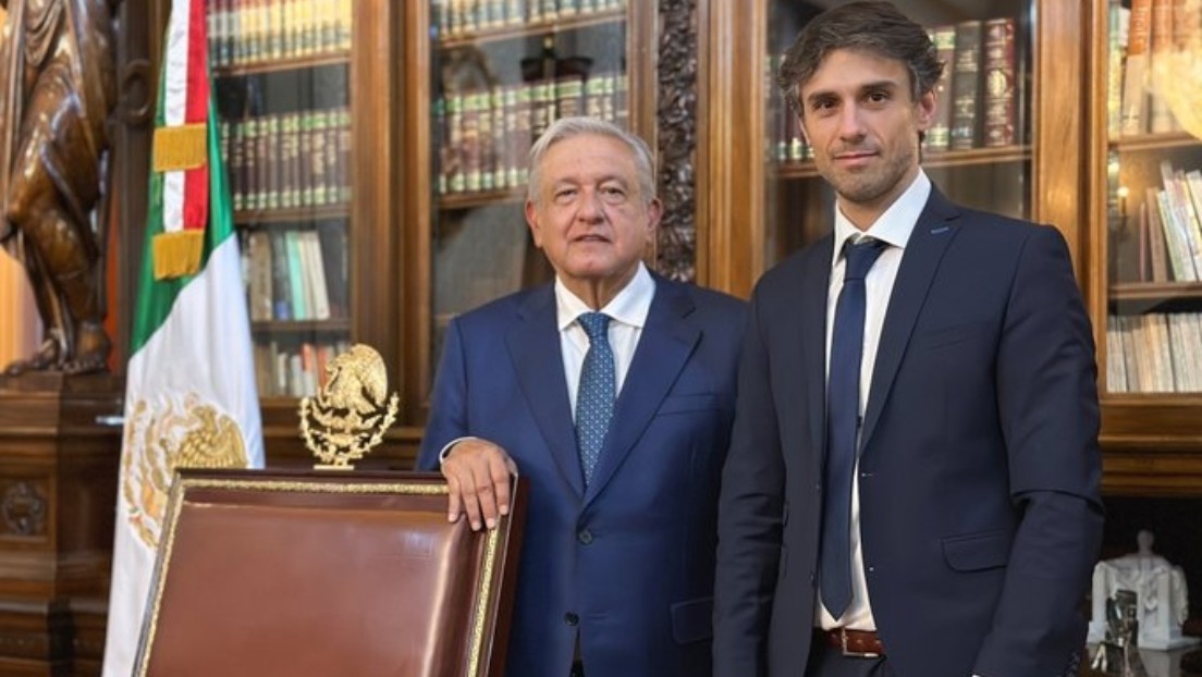 López Obrador se reúne en México con el abogado de Pedro Castillo