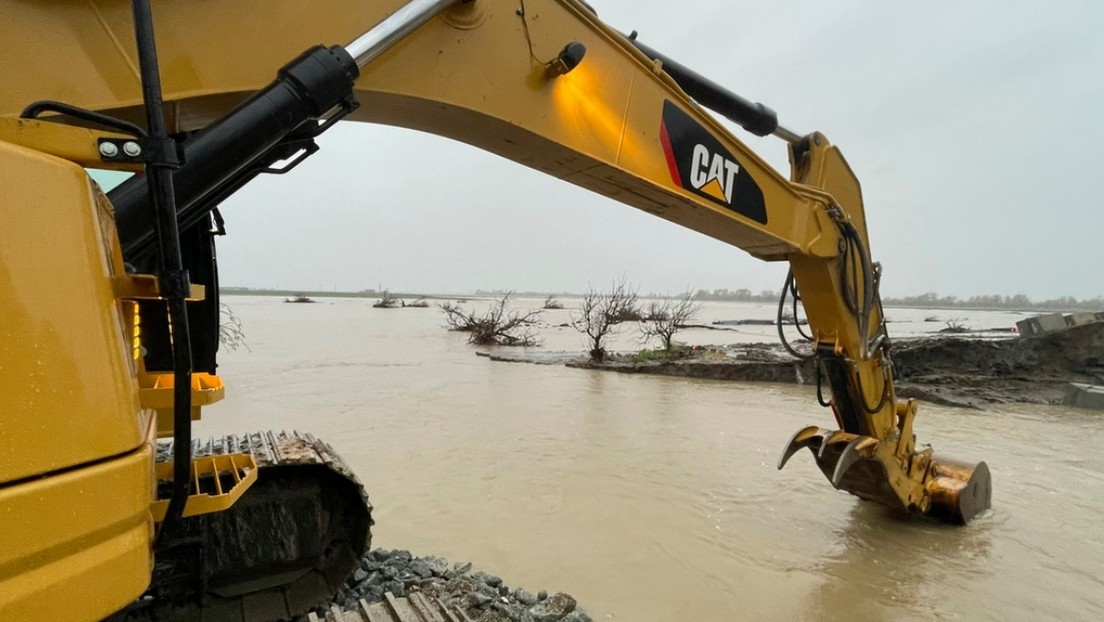 Fuertes lluvias y deslizamientos de tierra en Brasil dejan cráteres de hasta 70 metros de profundidad (VIDEO)