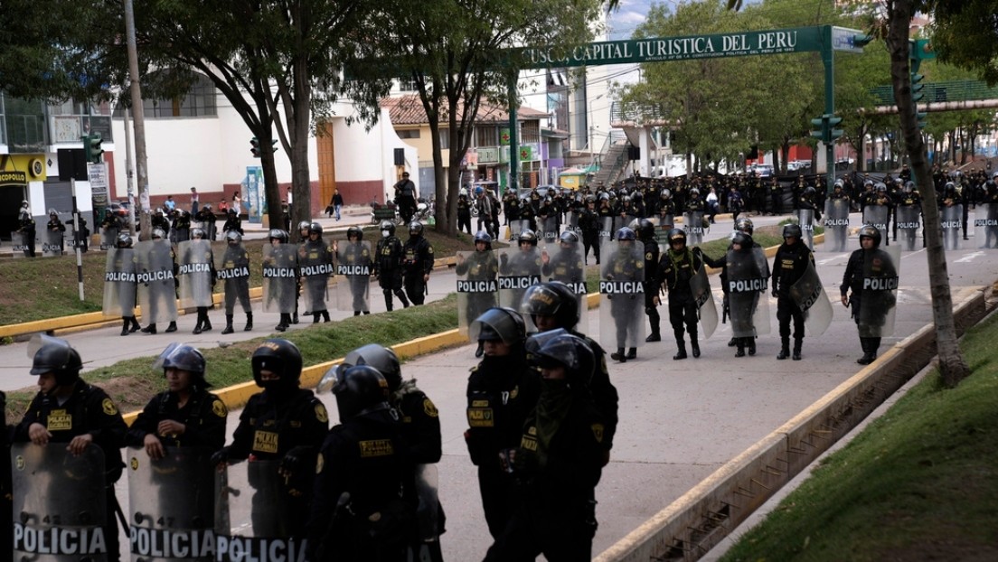 Congresista de Perú dice que las "matanzas" en las protestas "no ameritan" una vacancia a Boluarte