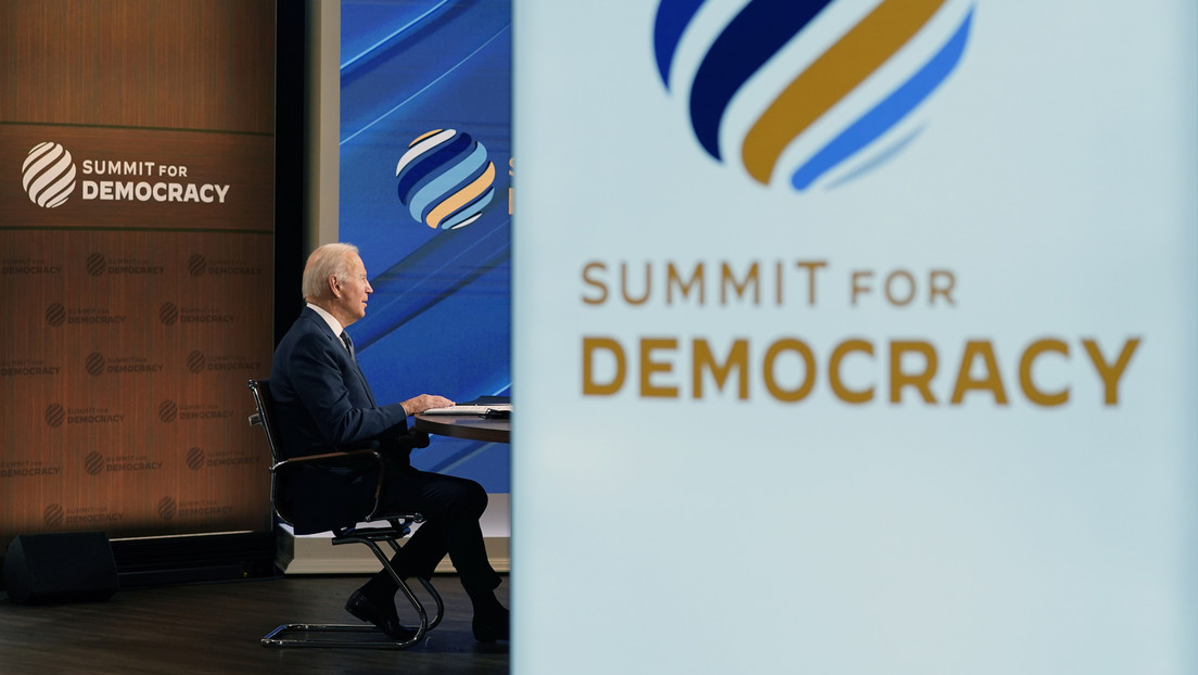 Rusia advierte que la 'Cumbre por la Democracia' de EE.UU. promueve "ideas peligrosas de exclusividad"