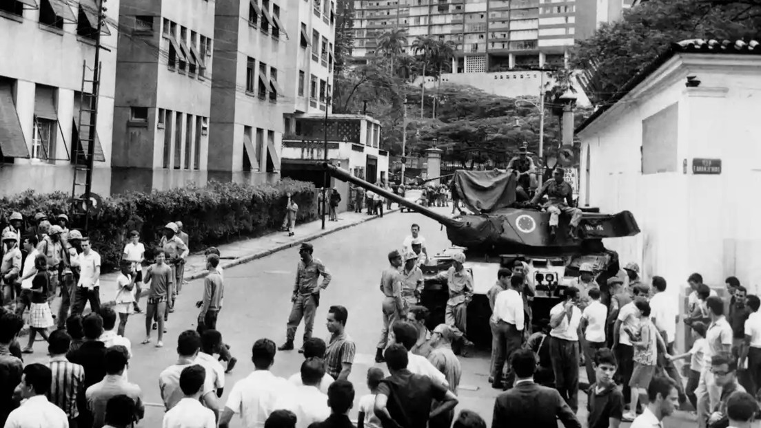 El Ejército de Brasil castigará a los militares que celebren el golpe de 1964