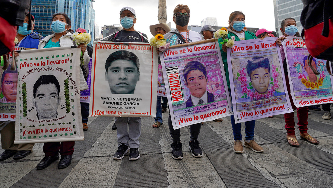Expertos independientes denuncian que el Ejército mexicano "oculta información" del caso Ayotzinapa