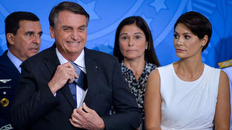 Joyas sin declarar, videos y una pesquisa: el nuevo escándalo que salpica a Bolsonaro en Brasil 18 IdesoTV | Noticias del Peru y el Mundo Gobierno de Bolsonaro intentó ingresar ilegalmente joyas a Brasil valoradas en 3,2 millones de dólares
