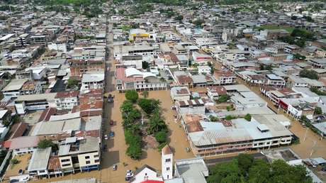 Tres muertos y 2.000 familias afectadas por las lluvias en el cantón ecuatoriano de Chone