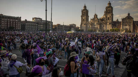 Mexicanas conmemoran el Día de la Mujer con movilizaciones en todo el país