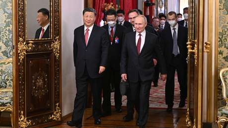 Putin y Xi mantienen conversaciones en el Kremlin