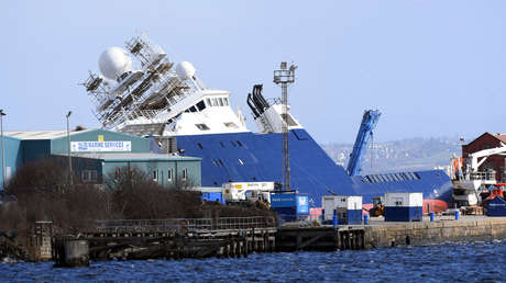 Al menos 25 heridos en el declive de un enorme buque por fuertes vientos en el Reino Unido