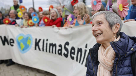 Ancianas suizas demandan al Gobierno por su "inadecuada" política climática