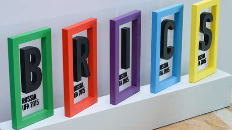El BRICS crearía una moneda común "fundamentalmente nueva", dice un alto funcionario ruso