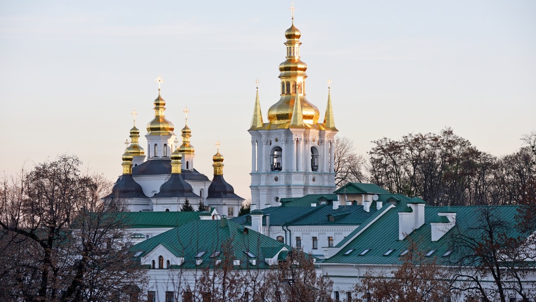 Moscú acusa a Occidente de guardar silencio mientras "se viola la Ortodoxia" en Ucrania