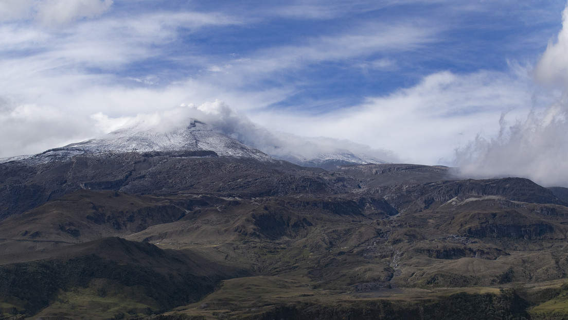 Se registran 7.100 sismos en un día ante probable erupción del volcán Nevado del Ruiz