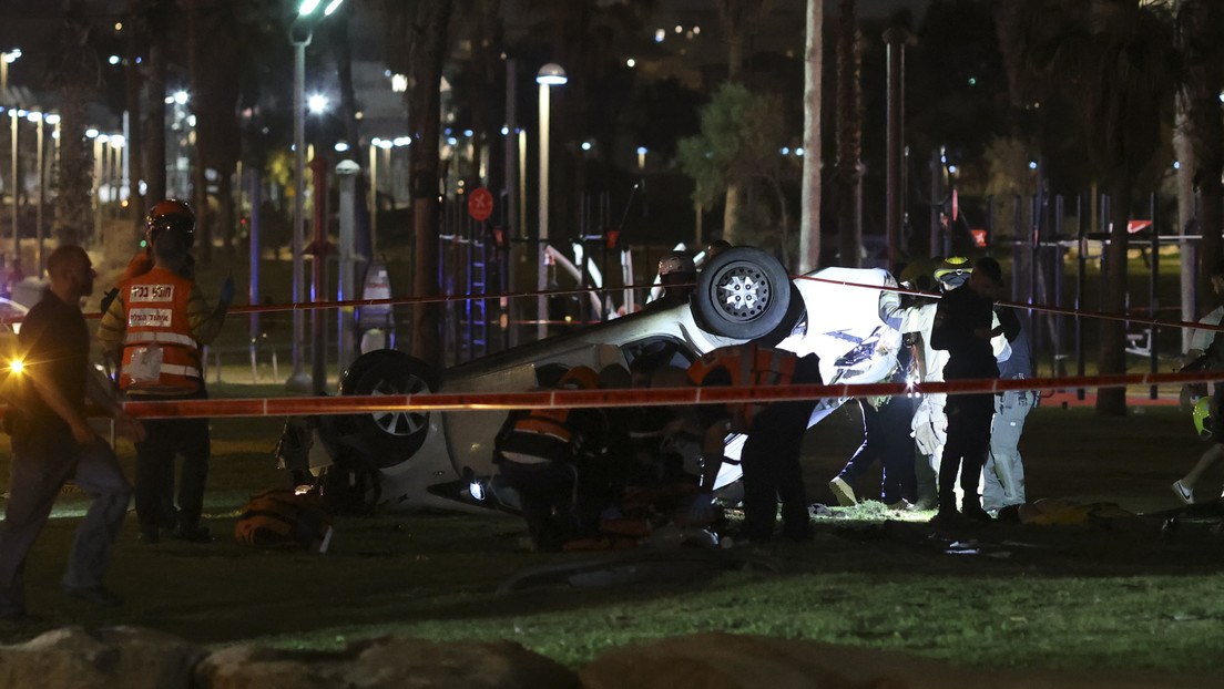 Ataque a tiros y atropello a una multitud dejan un muerto y varios heridos en un atentado terrorista en Tel Aviv