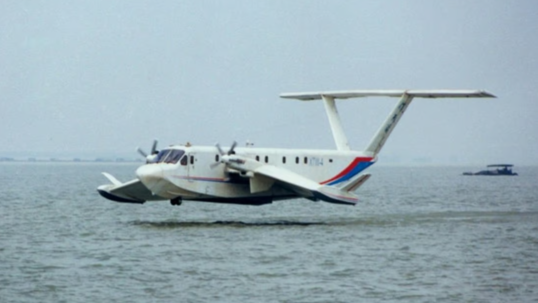 China desarrolla un 'barco volador'