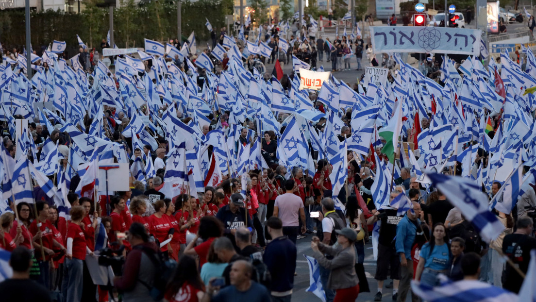 Documentos filtrados revelan que la agencia de espionaje israelí alentó las protestas contra Netanyahu