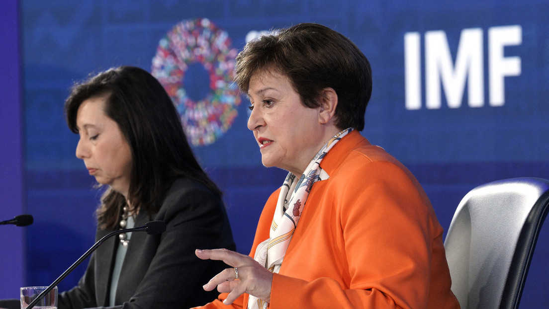 La directora del FMI insta al mundo a evitar una "segunda Guerra Fría"