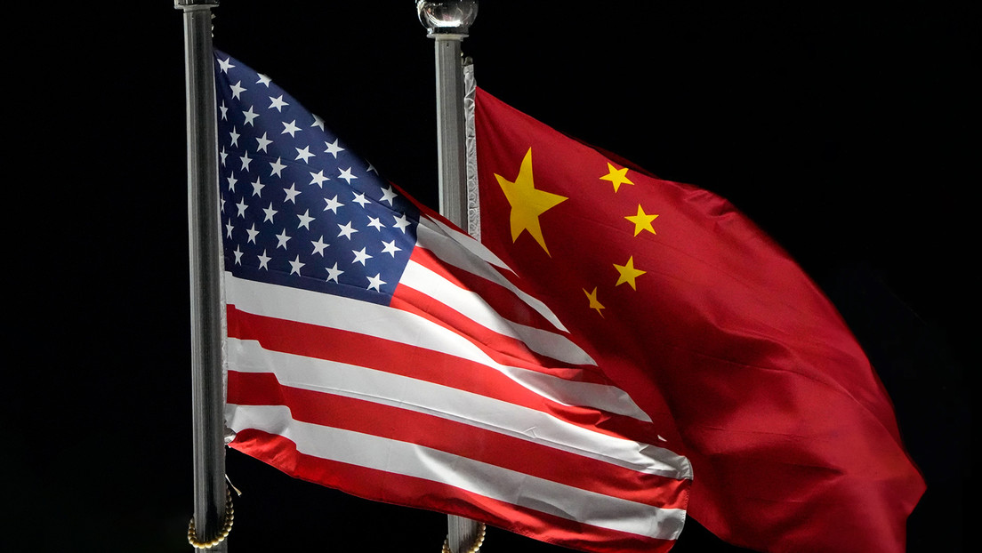 China condena la sanción "irracional" impuesta por EE.UU. a empresas que comercian con Rusia