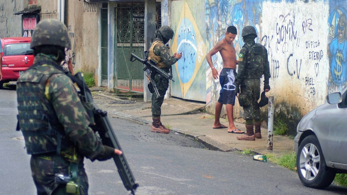 La policía de Brasil detiene a 10 menores de edad que planeaban ataques en escuelas