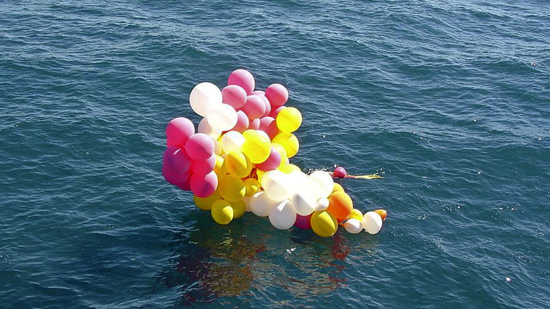 Brasil conmemora la trágica historia del cura que voló con 1.000 globos de fiesta