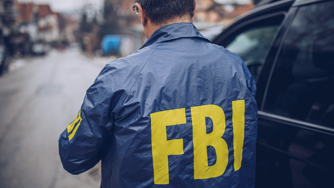 La Policía de Ecuador detiene a un hombre que se hizo pasar como agente del FBI