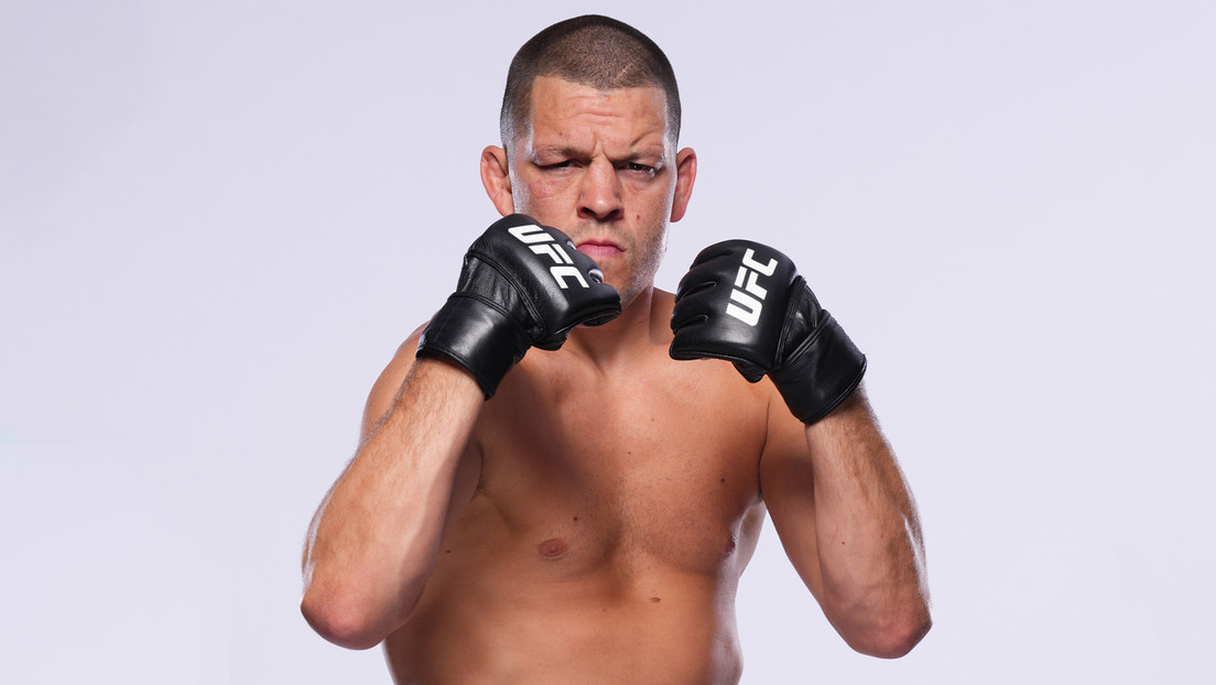 VIDEO: El icono de la UFC Nate Diaz estrangula a un doble de Logan Paul en una pelea callejera