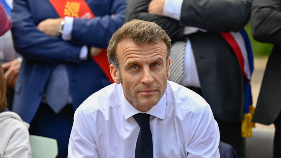 Macron cree que Le Pen podría llegar al poder en Francia en 2027