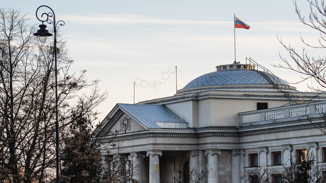 Polonia retira dinero de las cuentas de la Embajada rusa