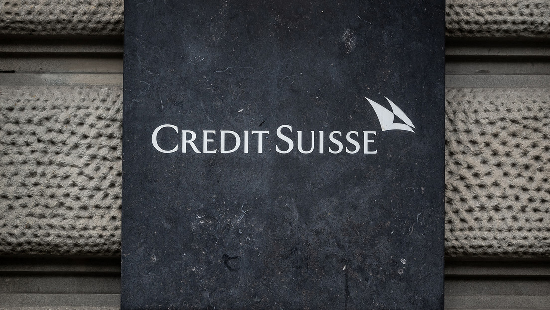 Credit Suisse ofrece comprar bonos de la deuda de Ecuador