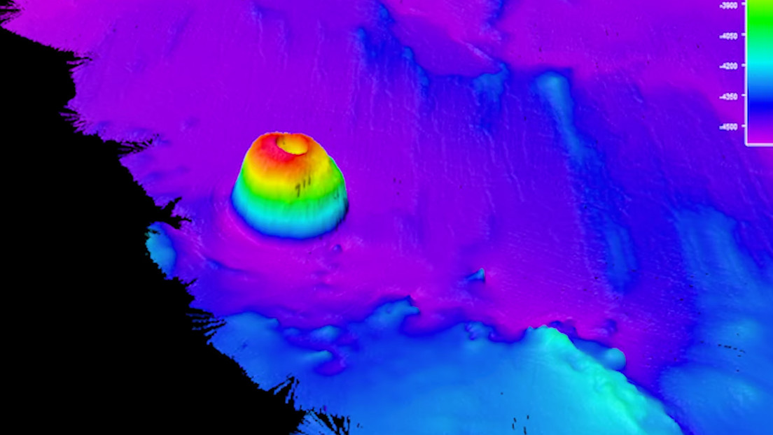 Descubren un extraño volcán submarino parecido a un pastel Bundt