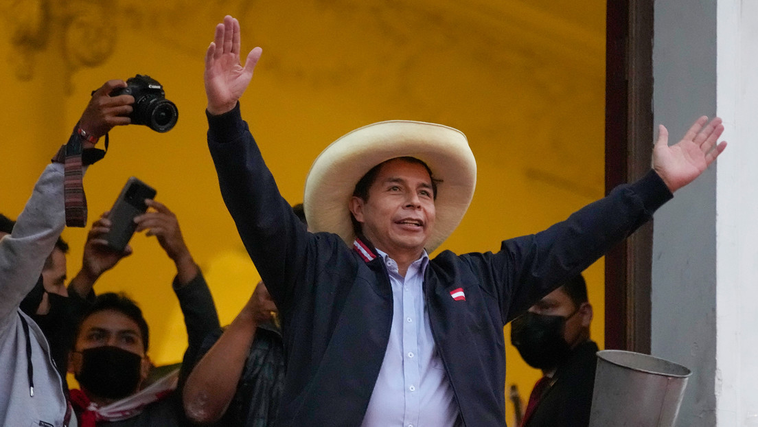 "Sigo siendo el presidente constitucional del Perú": la aclaratoria de Pedro Castillo al Congreso