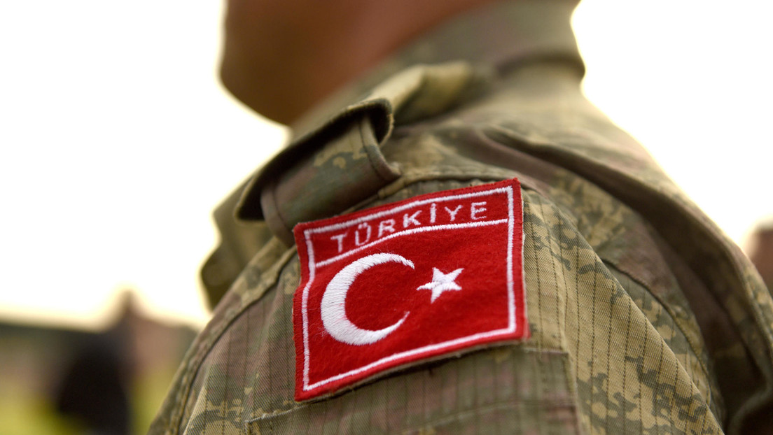 Erdogan anuncia que tropas turcas eliminaron al líder del Estado Islámico en Siria