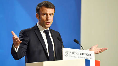 Un senador estadounidense amenaza a Macron con dejar que Europa afronte sola el conflicto ucraniano