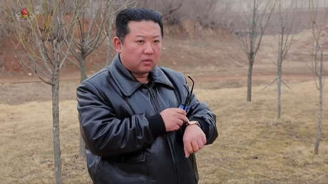 Kim Jong-un insta a expandir la disuasión militar norcoreana "de manera más práctica y ofensiva"