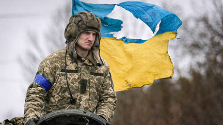 Exasesor de Zelenski: A Ucrania le espera un "período gravísimo que sería más difícil que la guerra"