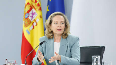 La ministra española de Economía recalca que la UE no puede dar la espalda a China