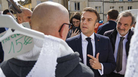 "Usted dice muchas tonterías todos los días": ex chaleco amarillo desafía a Macron
