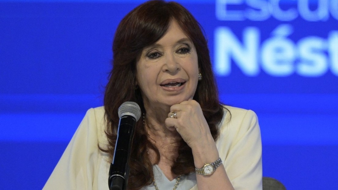 Cristina Fernández a un exdirectivo del FMI: "Descabellado fue darle un préstamo político a Macri"