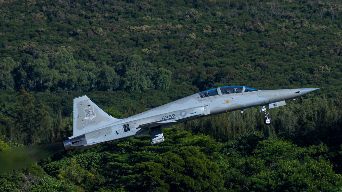 Taiwán planea convertir aviones de combate obsoletos en drones 'antichinos'