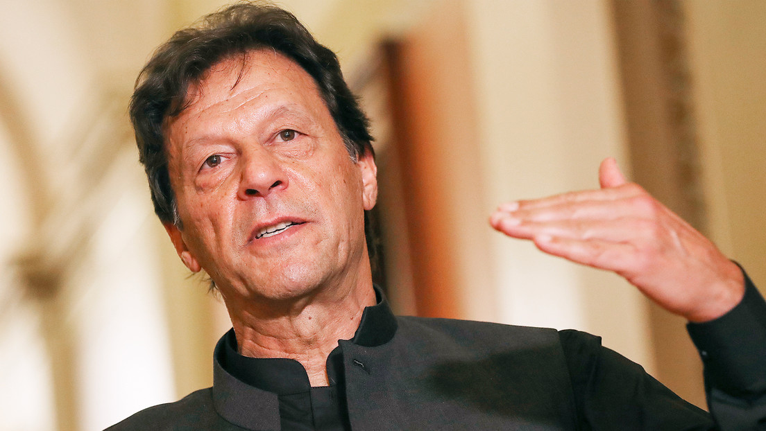 Acusan al ex primer ministro pakistaní Imran Khan de apropiarse de regalos oficiales