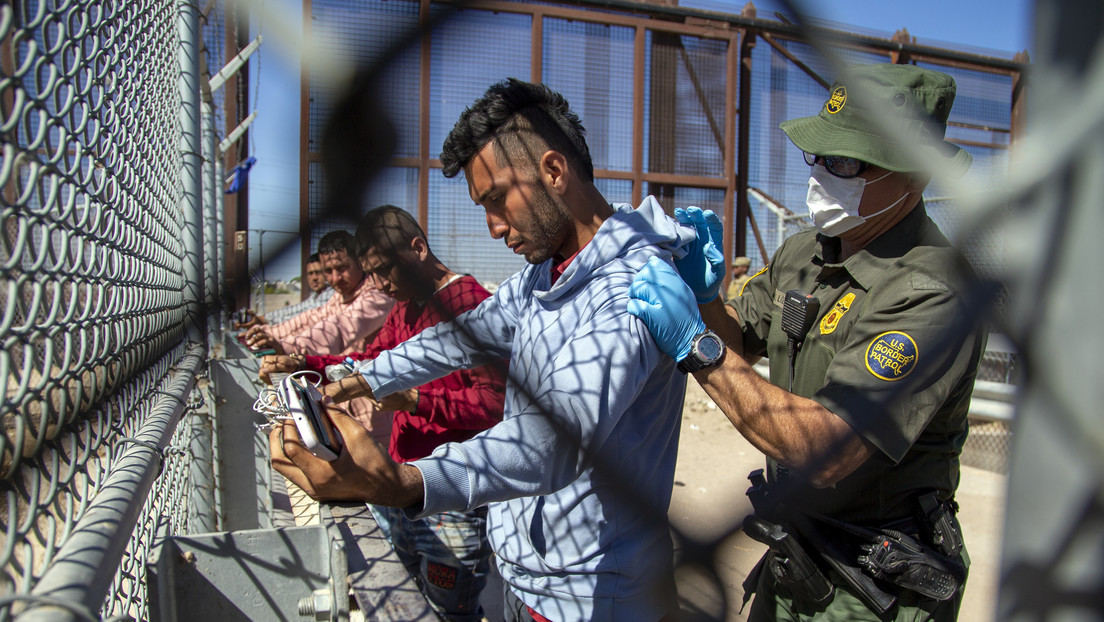 México reporta menor flujo de migrantes en la frontera con EE.UU. tras el fin del Título 42