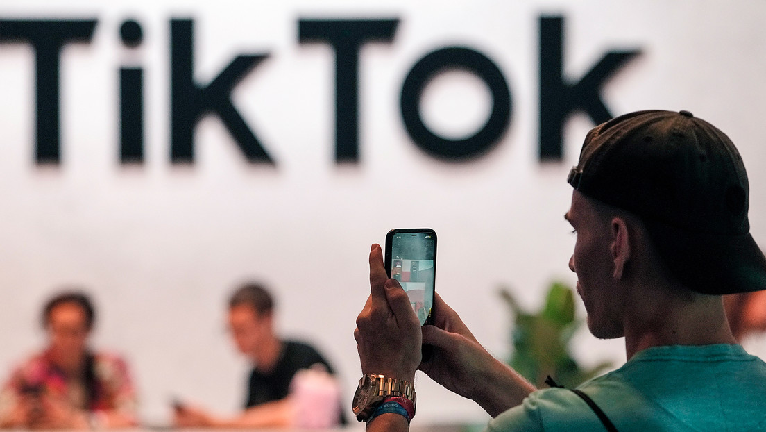 Demanda contra matriz de TikTok afirma que China accedía a datos de usuarios por una "puerta trasera"