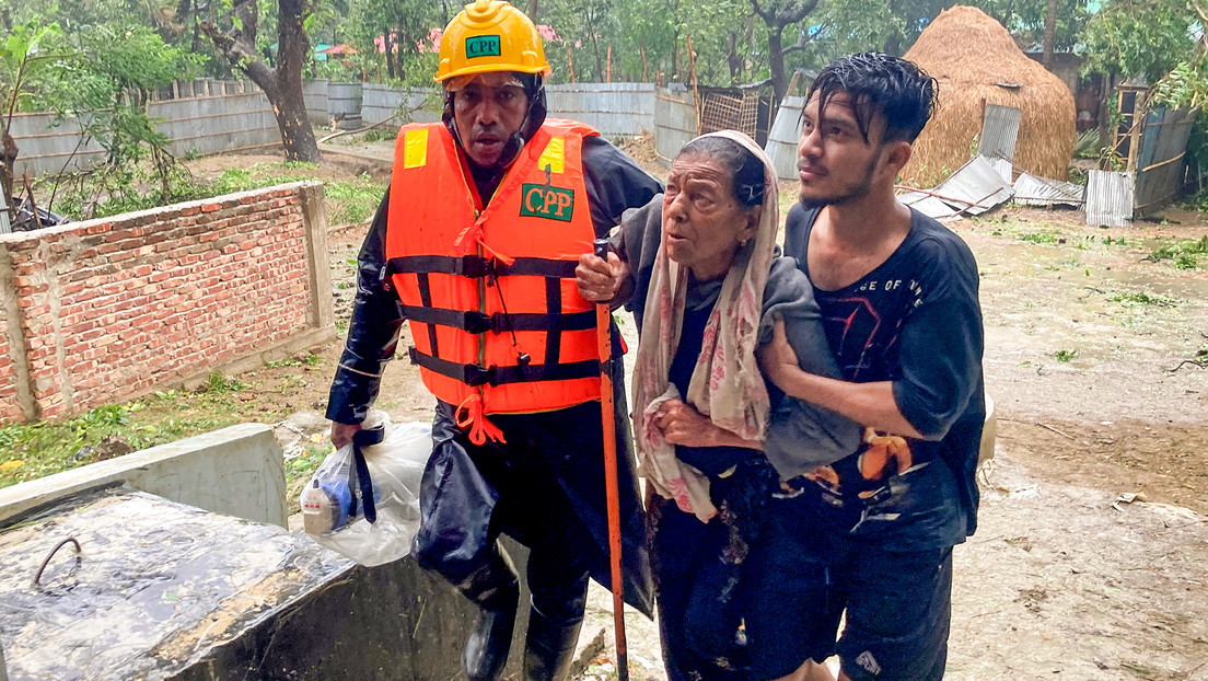 Más de medio millón de evacuados en Bangladés y Birmania ante la llegada de un potente ciclón