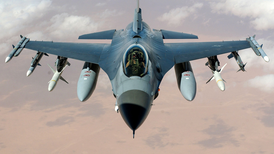 Zelenski pide una "coalición de cazas" ante la "superioridad de Rusia en el espacio aéreo"
